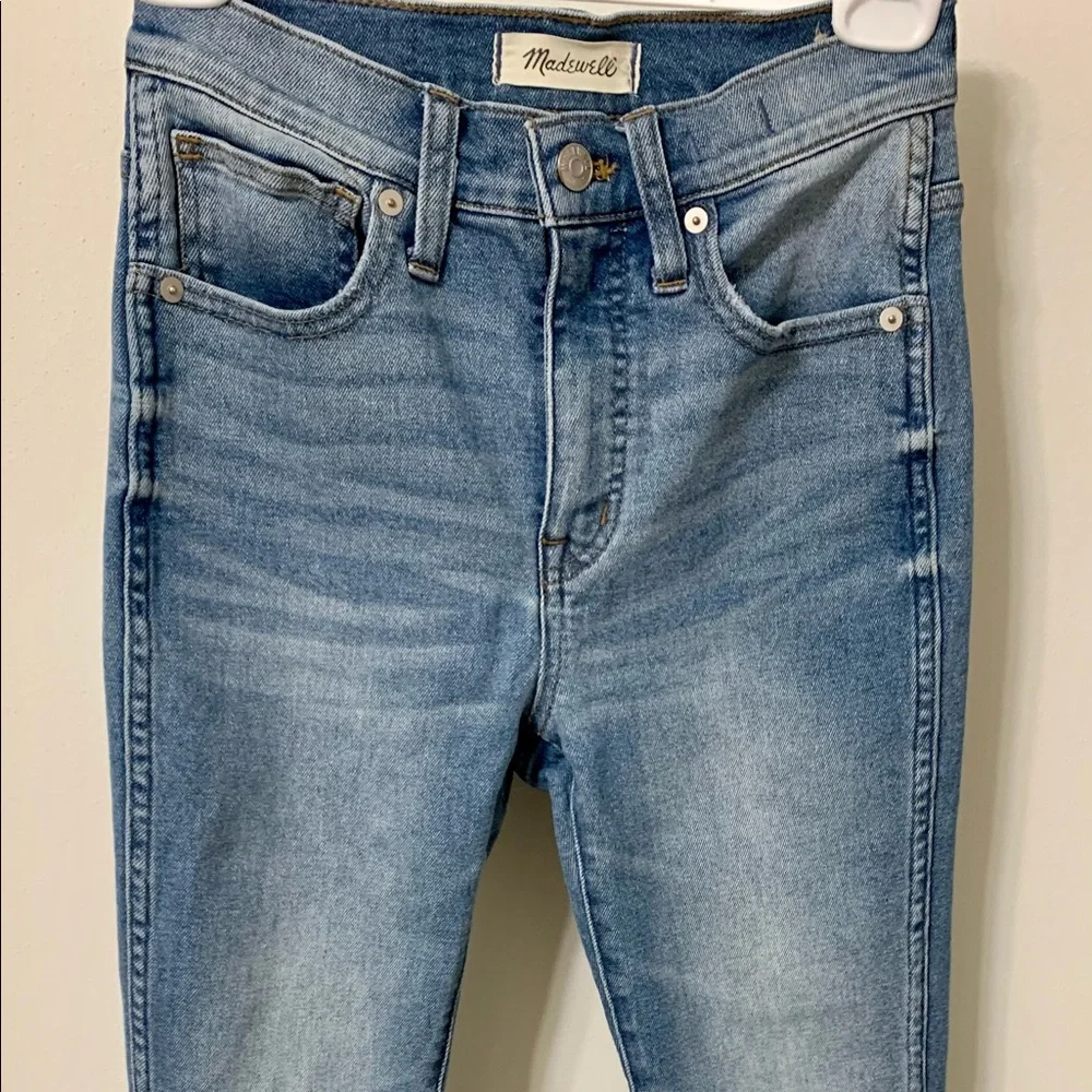 Madewell high rise jeans (barely worn) - Picture 1 of 4